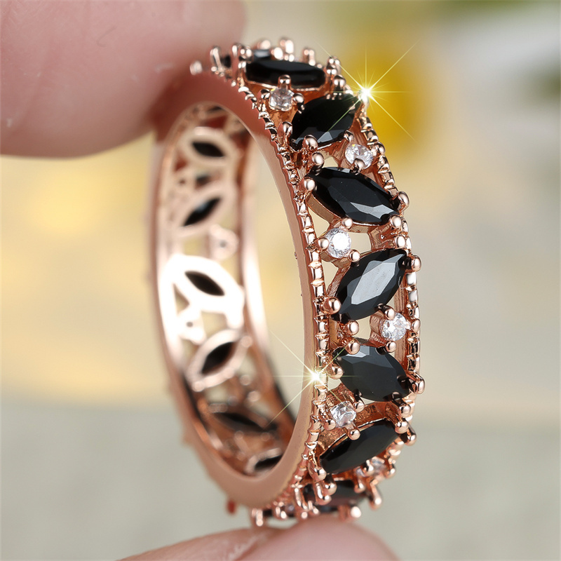Women's Bohemian Golden Marquise Black Stone Claw Ring
